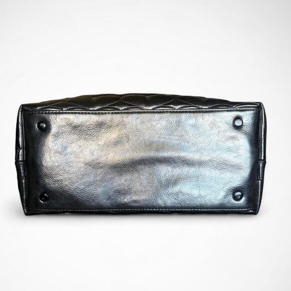 Betsey Johnson Quilted Metallic Hearts Shoulder Bag Everyday Tote - Picture 8 of 8